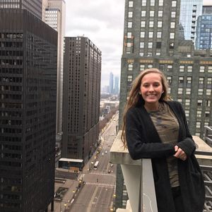 Meet your Posher, Caitlin